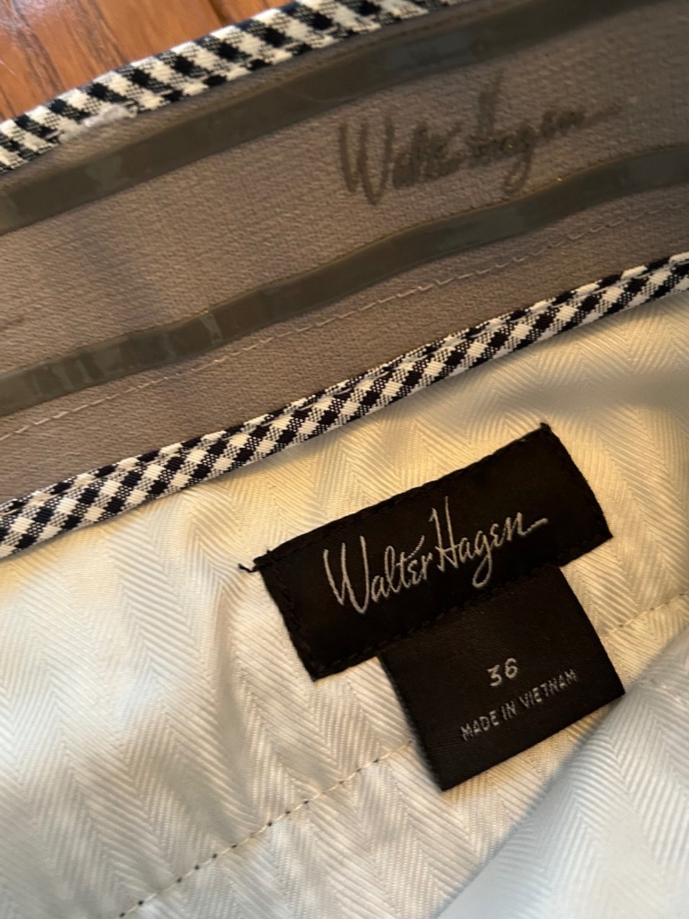 Walter Hagen checked mens EUC shorts - Picture 2 of 7